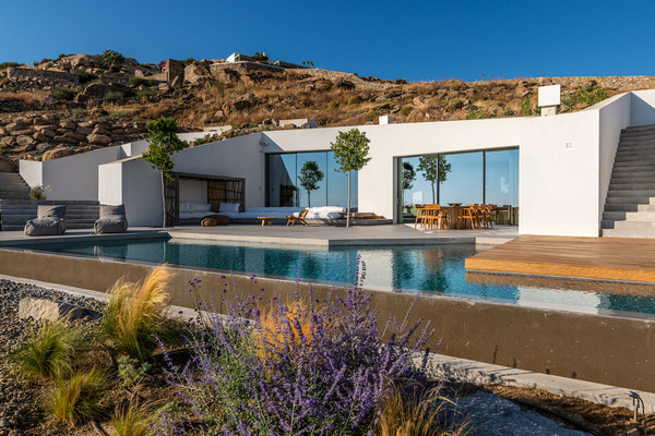 how to market luxury vacation rentals - Mykonos Luxury